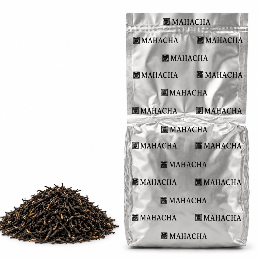 Keemun Noble — loose leaf blend beside its sealed refill pouch